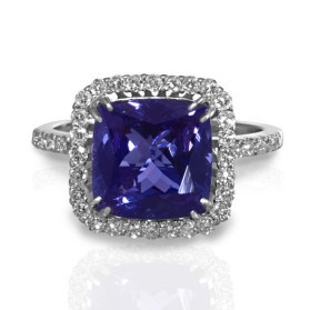 «Вселенная» кольцо с танзанитом и бриллиантами