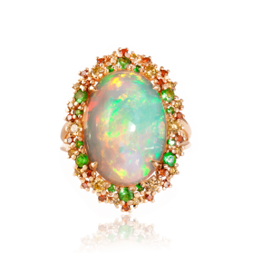 «Восторг» кольцо с опалом, цаворитами и цветными бриллиантами