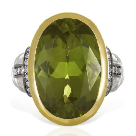 «Хвойный лес» кольцо с хризолитом и бриллиантами